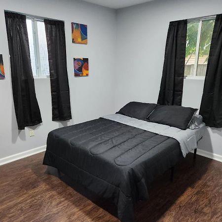 5 Min From Downtown Indy Apartment อินเดียนาโพลิส ภายนอก รูปภาพ