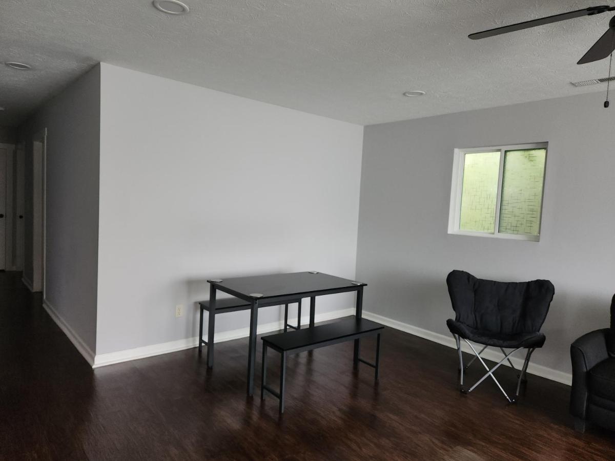 5 Min From Downtown Indy Apartment อินเดียนาโพลิส ภายนอก รูปภาพ